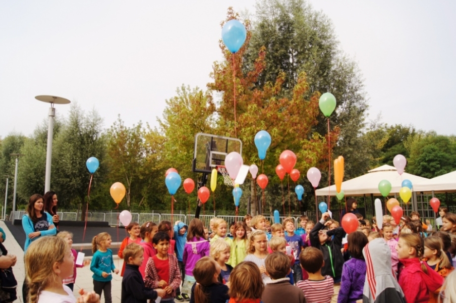 tl_files/dualingo_neu/News 2014 2015/Lufpost_1.jpg